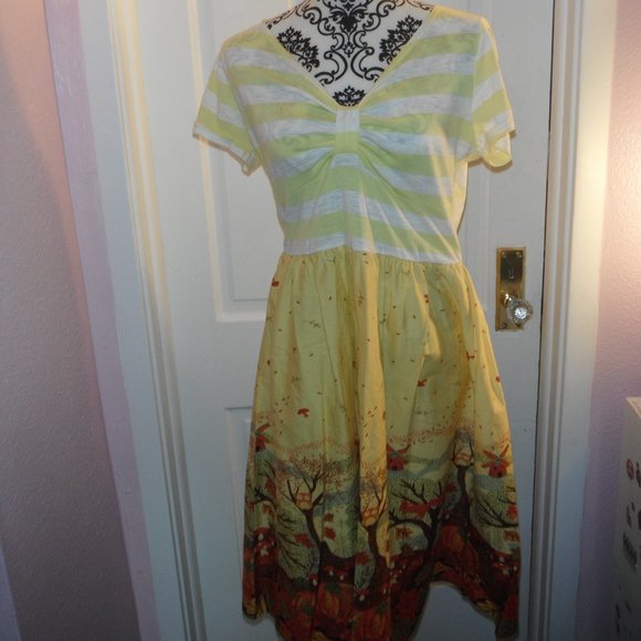 Unbranded Dresses & Skirts - Cute fall scene print casual dress